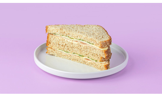 Τοστ τρίγωνο ολικής άλεσης γαλοπούλα